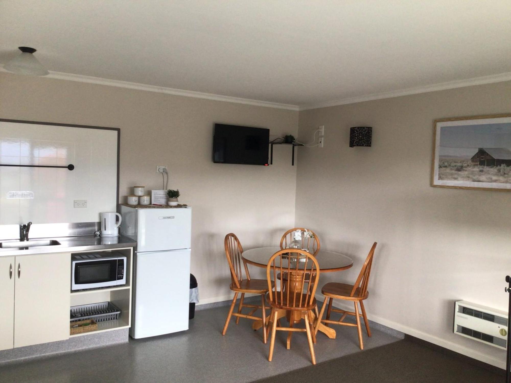 Fiordland Great Views Holiday Park Te Anau Bagian luar foto