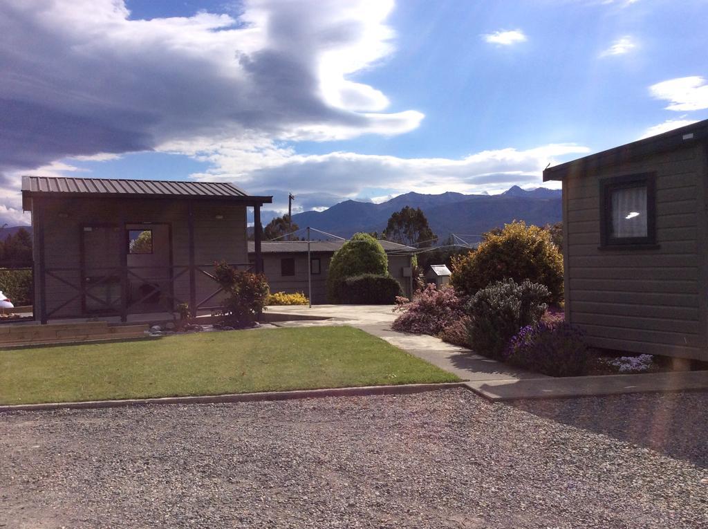 Fiordland Great Views Holiday Park Te Anau Bagian luar foto