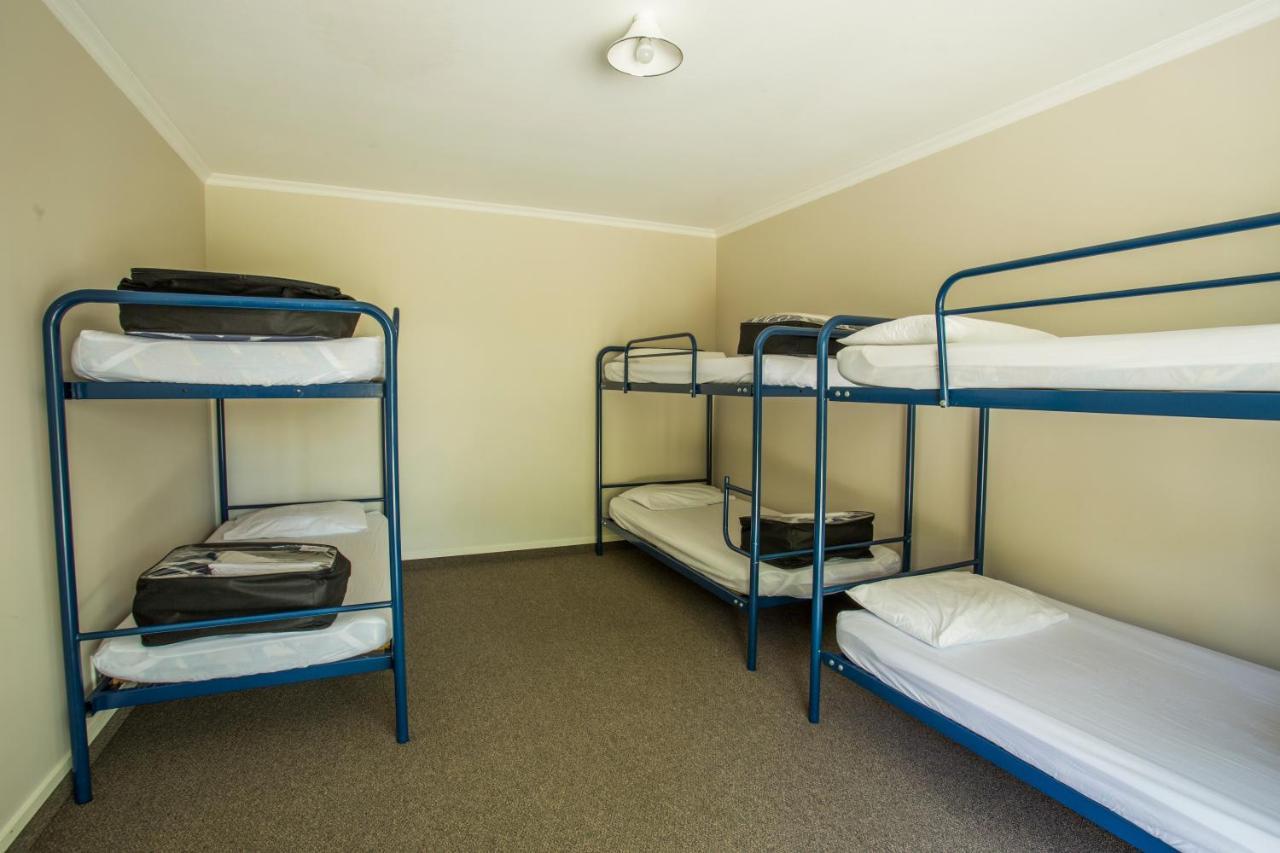 Fiordland Great Views Holiday Park Te Anau Bagian luar foto
