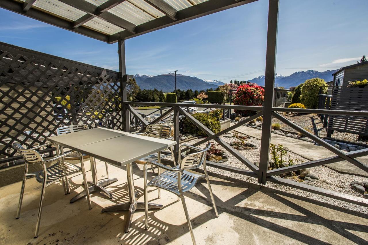 Fiordland Great Views Holiday Park Te Anau Bagian luar foto