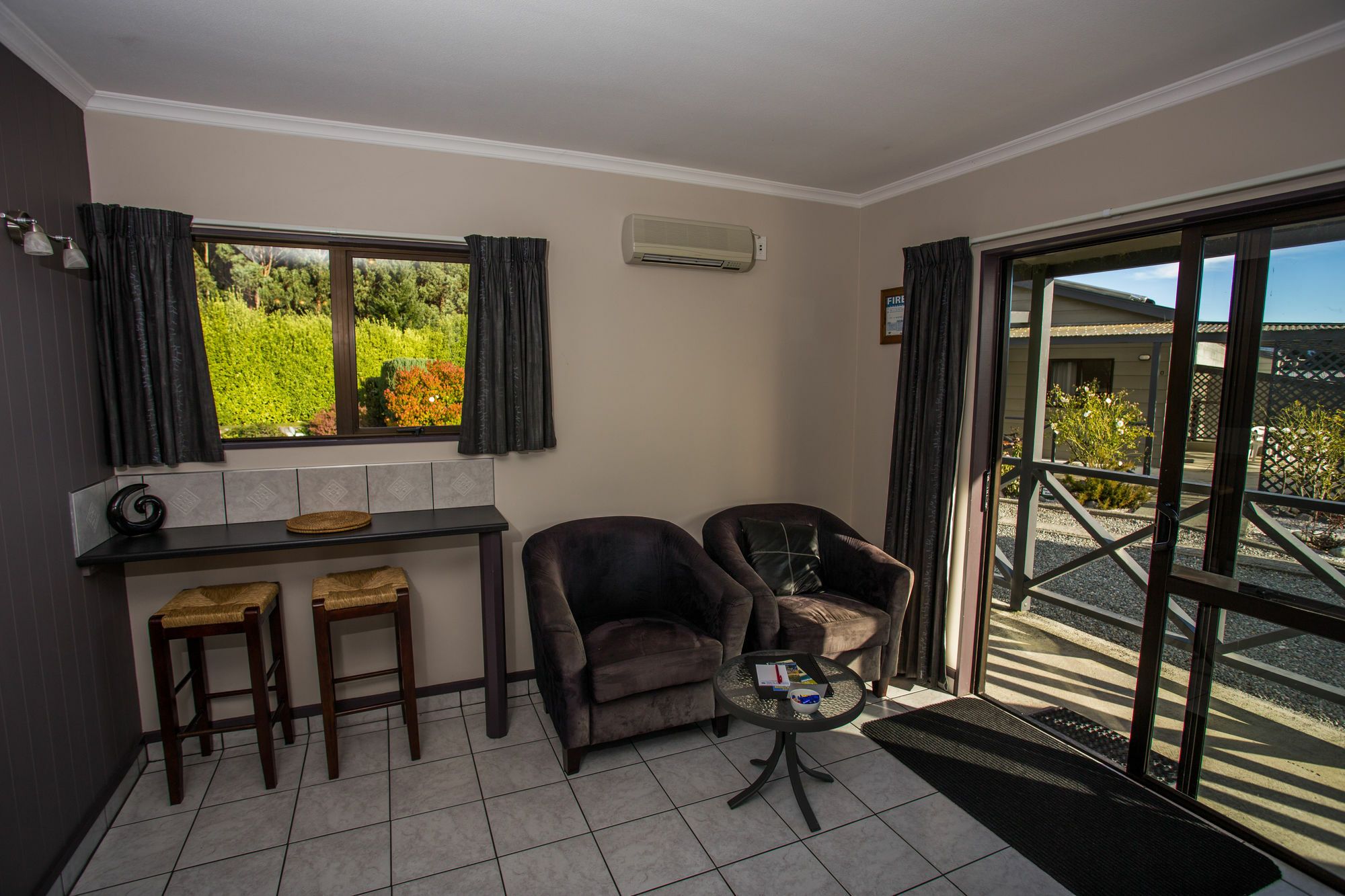 Fiordland Great Views Holiday Park Te Anau Bagian luar foto